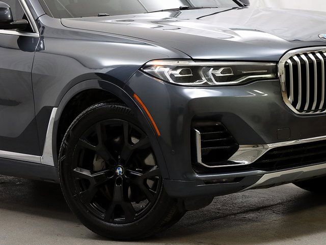 Used 2019 BMW X7 xDrive40i video 3