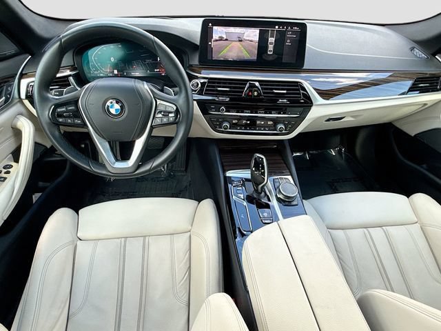 Used 2023 BMW 530i w/ Premium Package RWD image 17