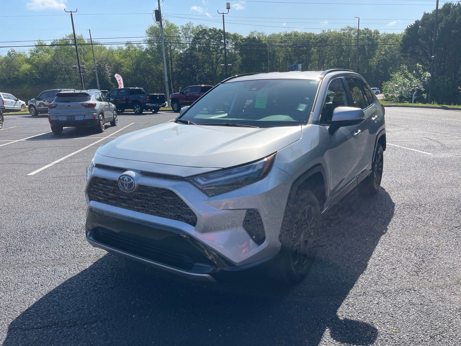 Used 2024 Toyota RAV4 SE AWD/4WD image 3