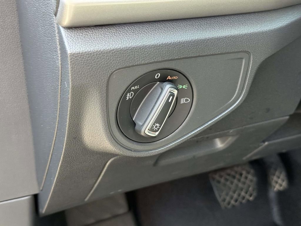 Used 2019 Volkswagen Atlas SEL Premium image 21