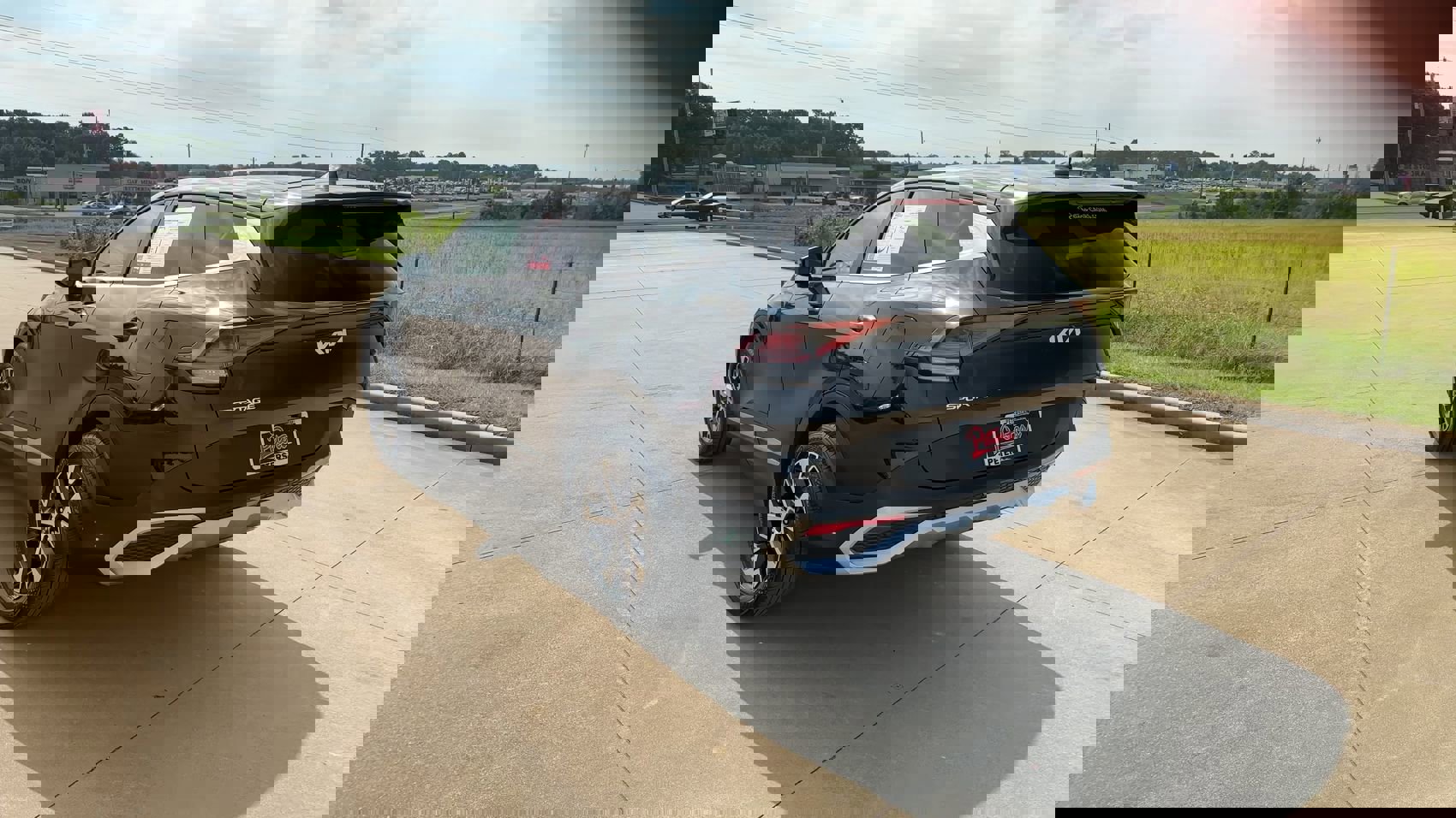 Used 2024 Kia Sportage EX image 6