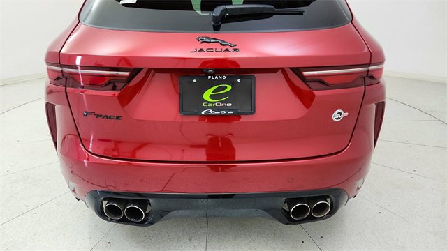 Used 2022 Jaguar F-PACE SVR image 11