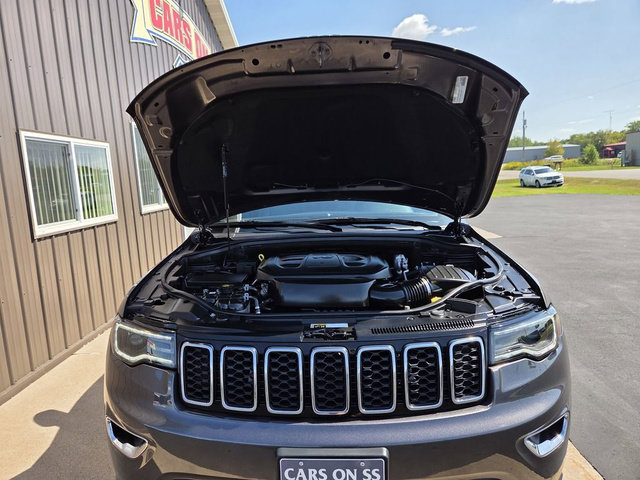 Used 2020 Jeep Grand Cherokee Limited w/ Premium Lighting Group AWD/4WD image 39