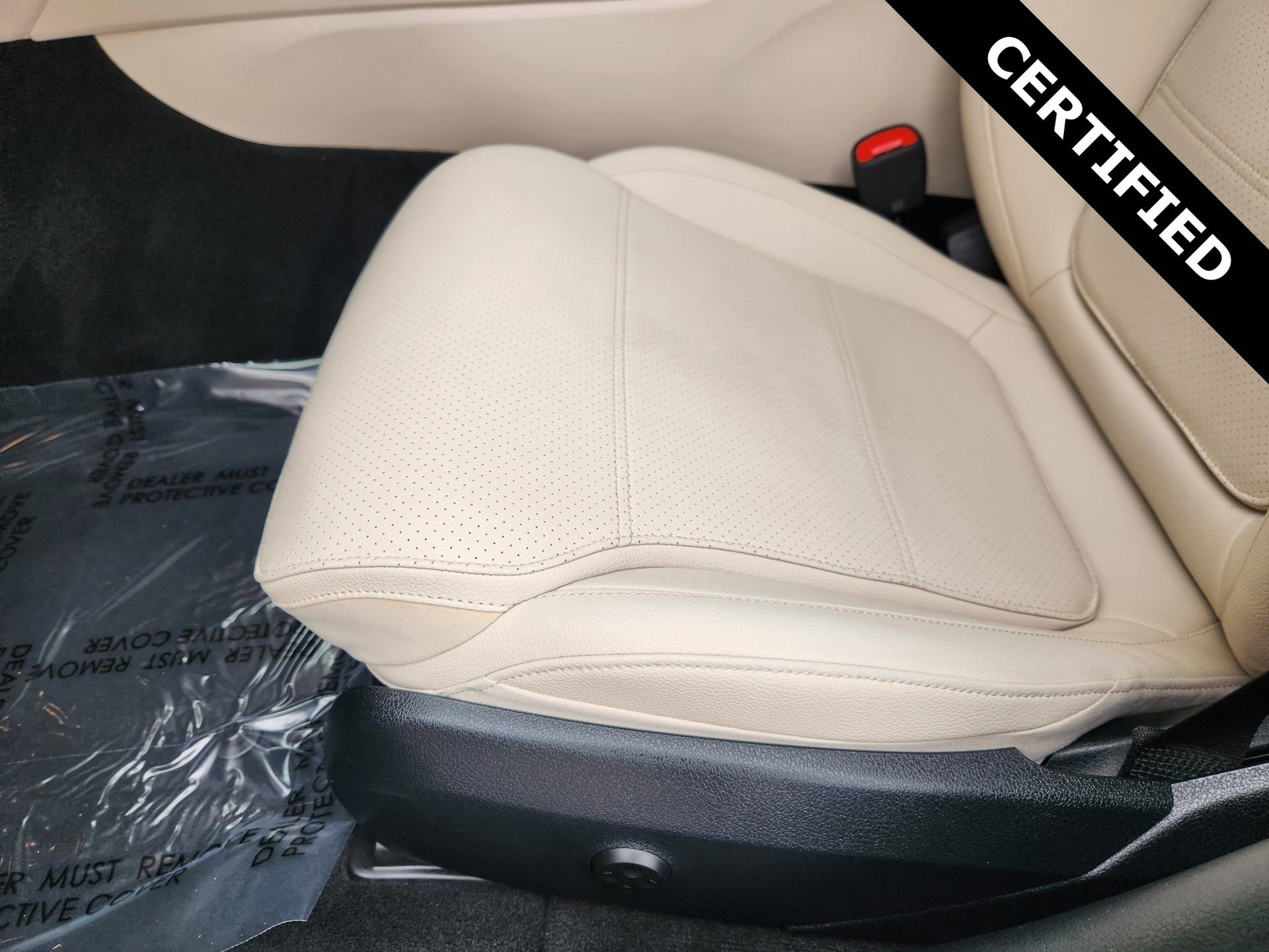 Certified 2025 Mercedes-Benz C 300 Sedan image 23