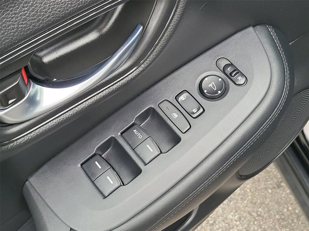Used 2023 Honda HR-V LX image 14