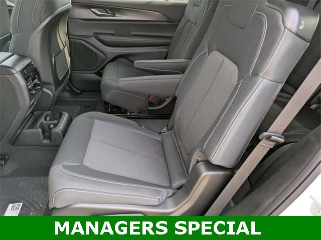 New 2025 Jeep Grand Cherokee L Laredo w/ Luxury Tech Group I image 24