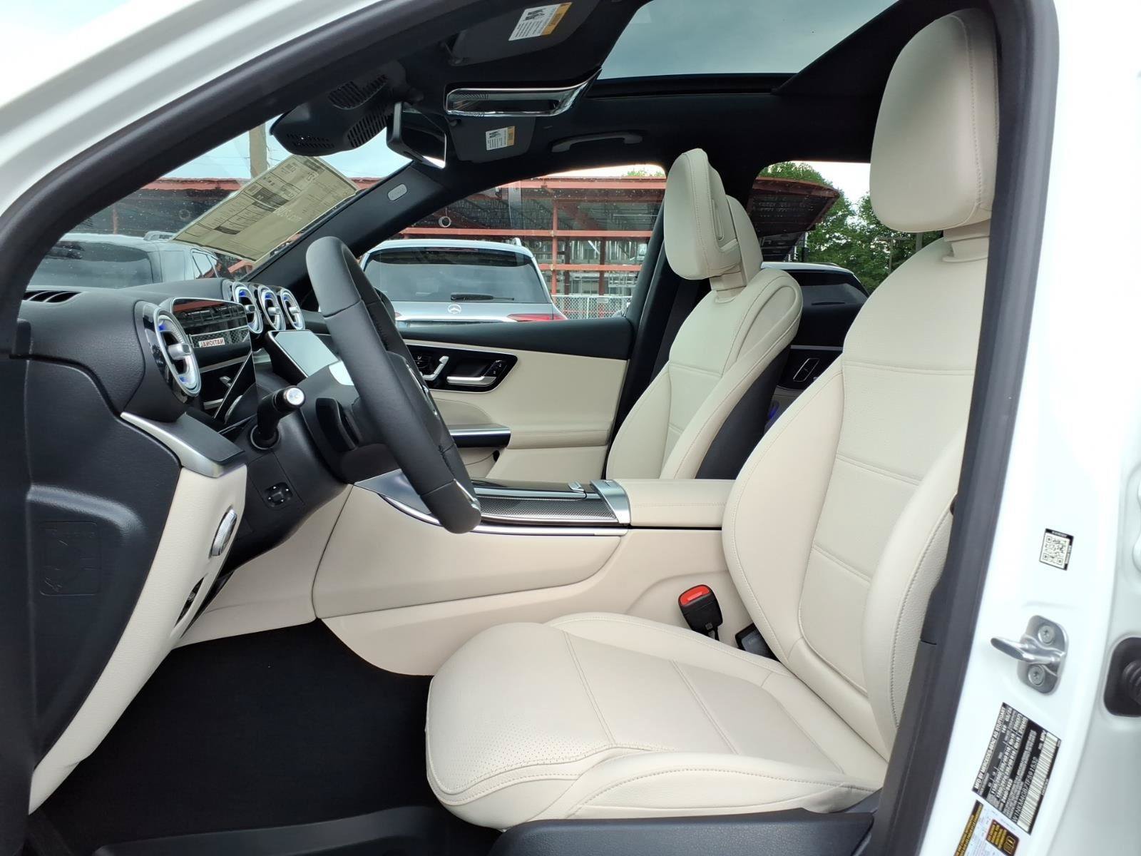 New 2026 Mercedes-Benz GLC 300 image 13