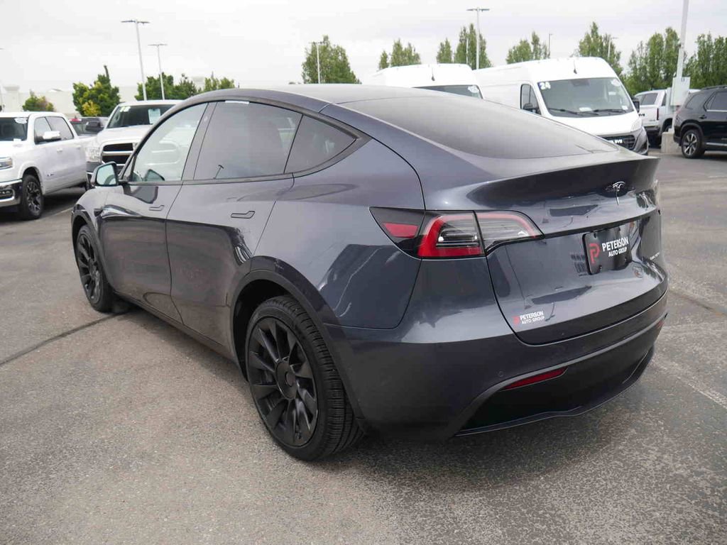 Used 2022 Tesla Model Y Long Range AWD/4WD image 17