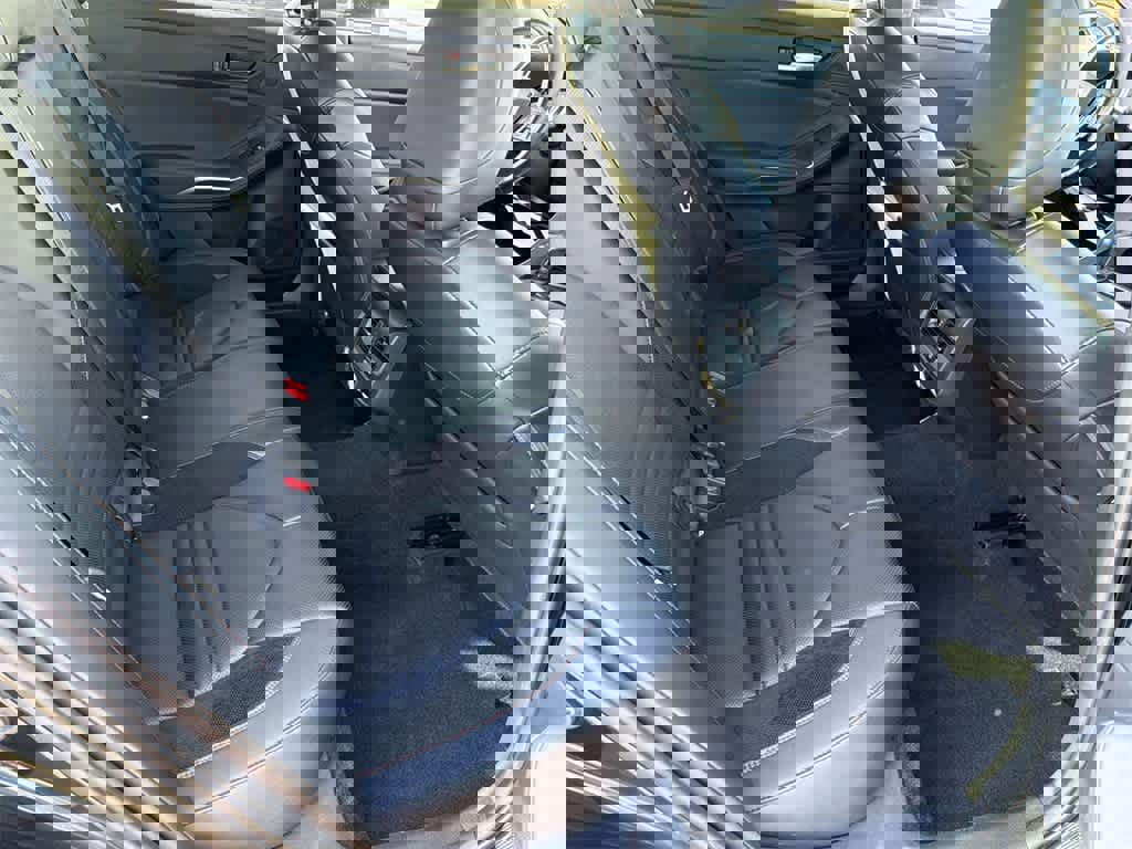 Used 2021 Toyota Avalon XSE image 14