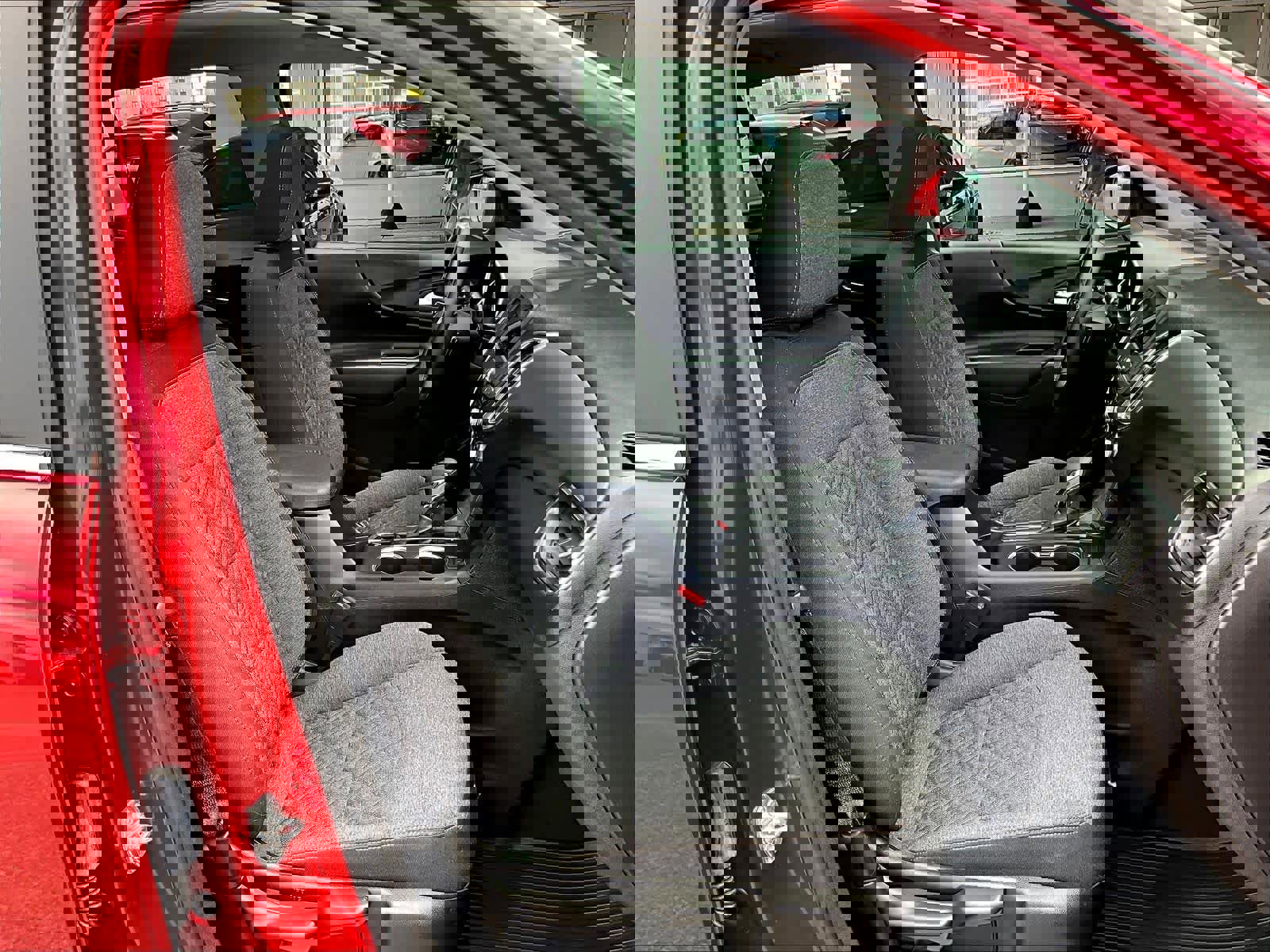 Used 2024 Chevrolet Equinox LT image 11