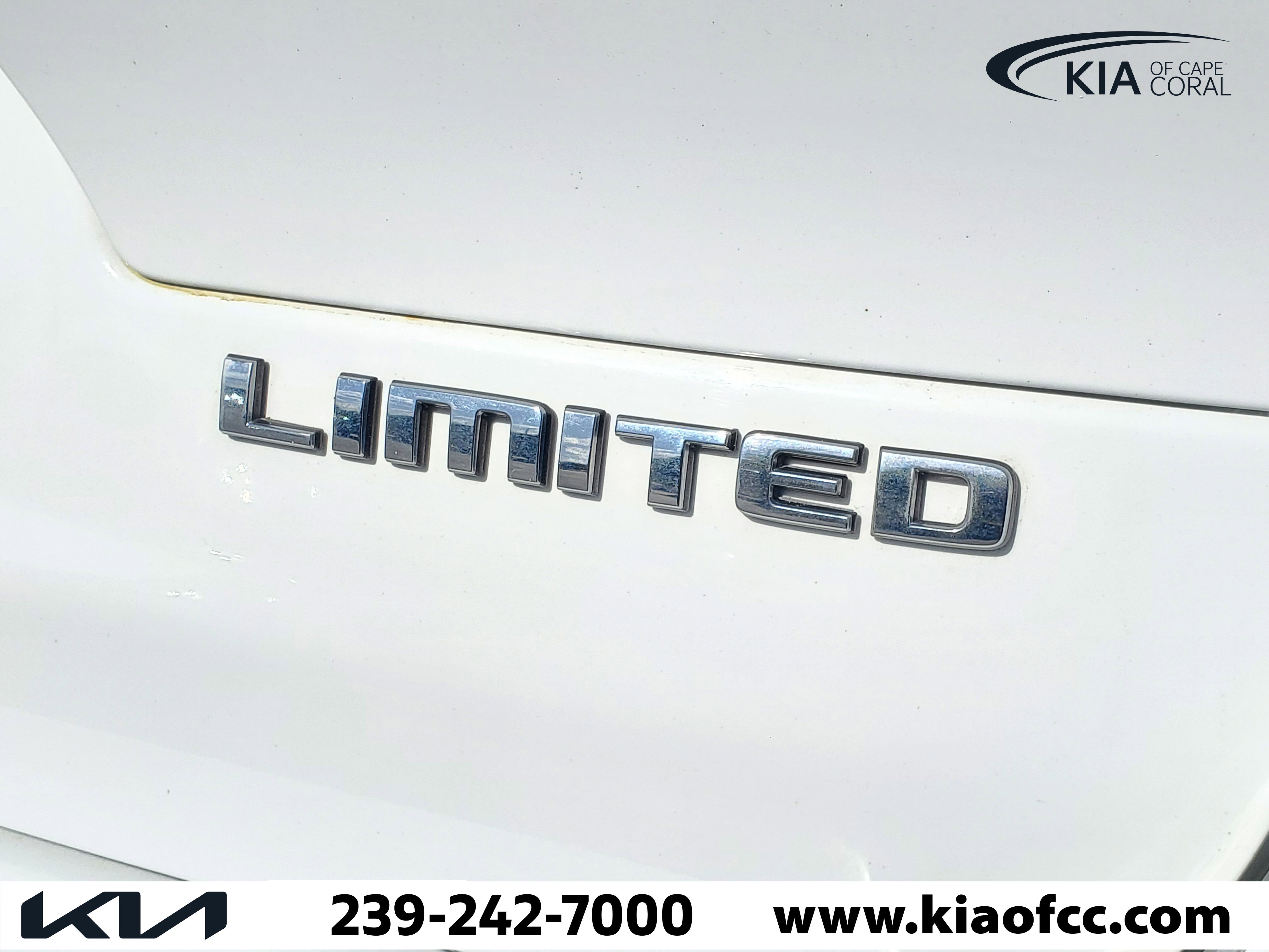 Used 2022 Jeep Grand Cherokee L Limited RWD image 8