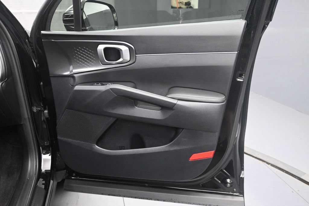 Used 2025 Kia Sorento S w/ Panoramic Sunroof Package FWD image 33