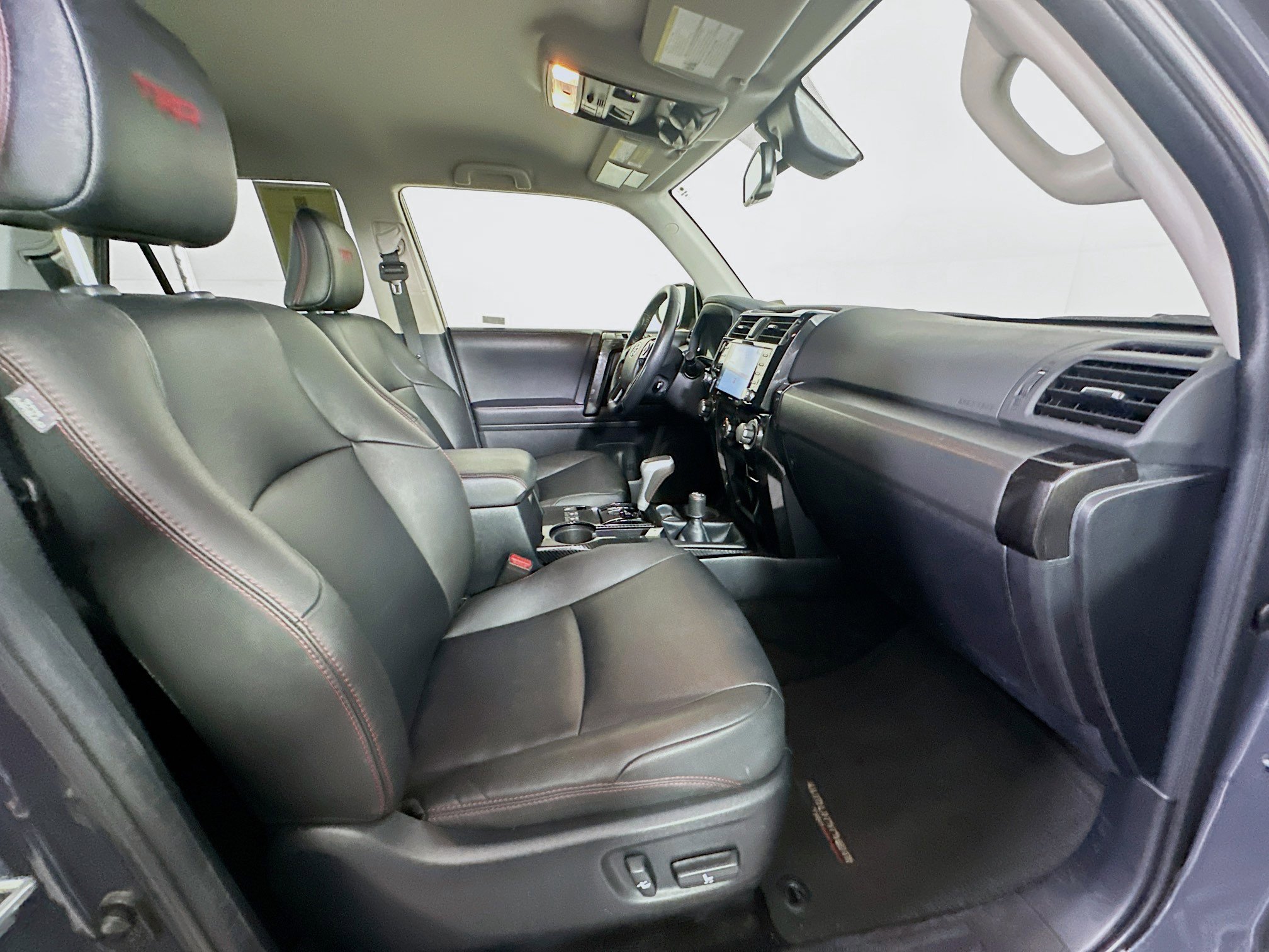 Used 2024 Toyota 4Runner TRD Off-Road Premium image 30