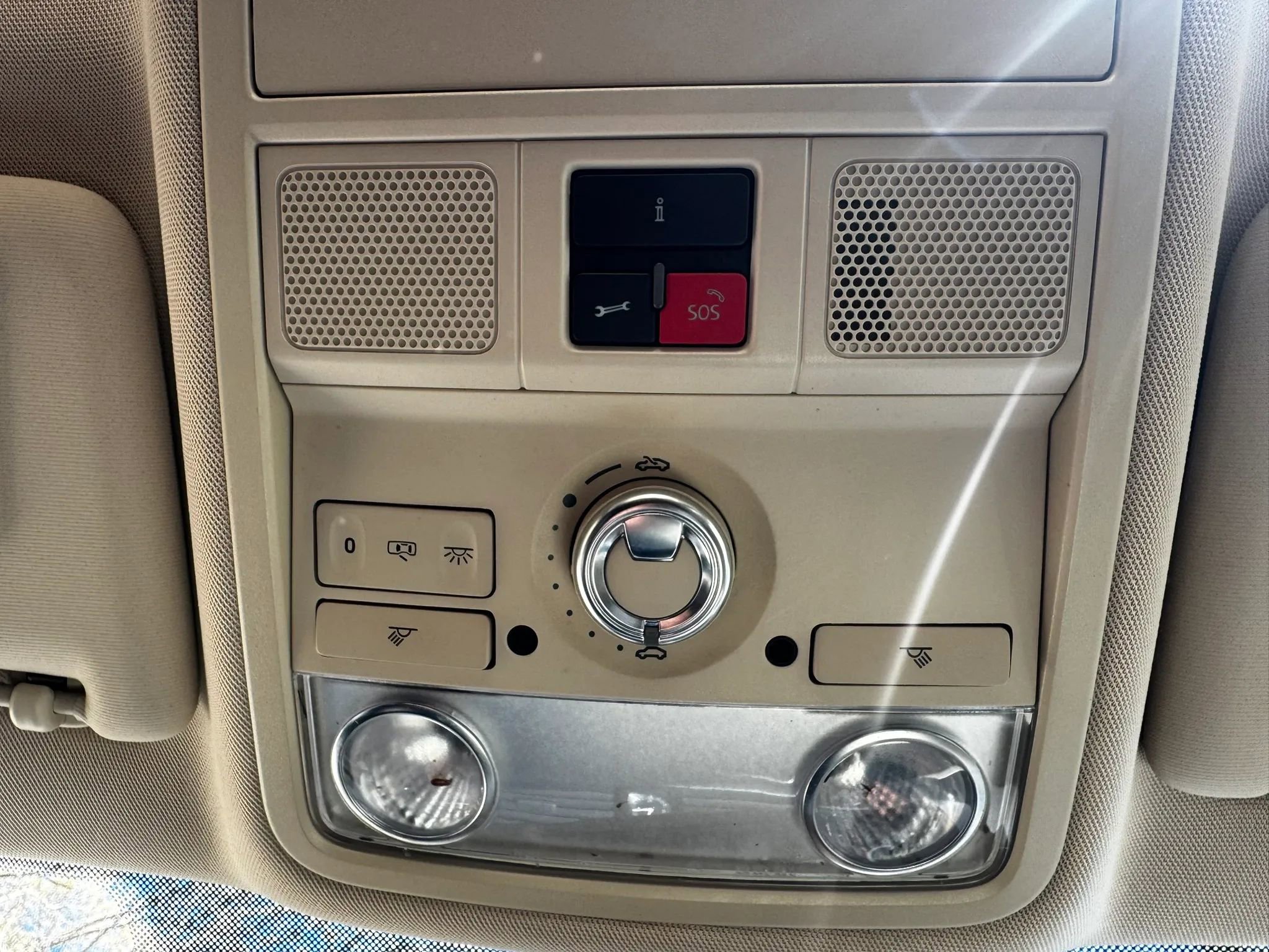 Used 2014 Volkswagen Passat TDI SEL Premium image 21