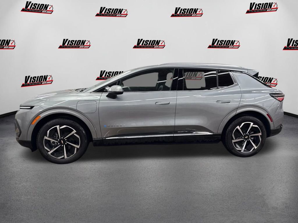 Used 2025 Chevrolet Equinox EV LT image 8