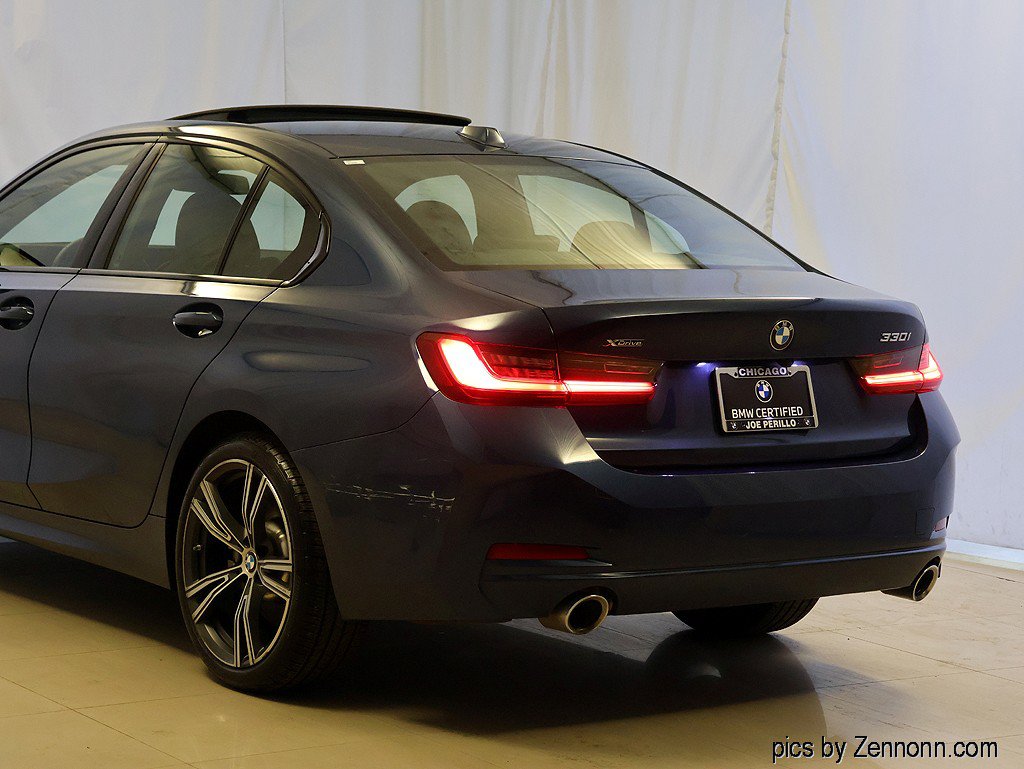 Certified 2023 BMW 330i xDrive Sedan w/ Premium Package AWD/4WD image 8