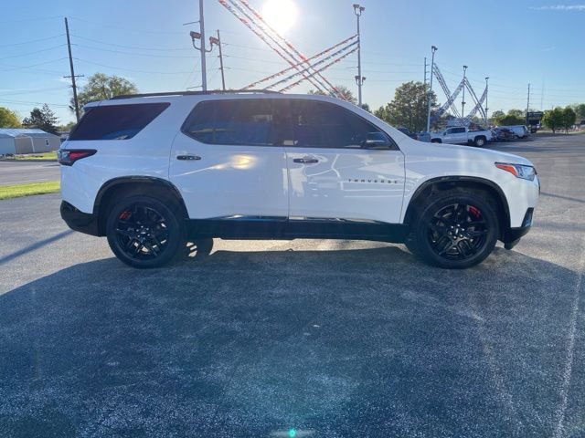 Used 2021 Chevrolet Traverse Premier w/ Redline Edition FWD image 6
