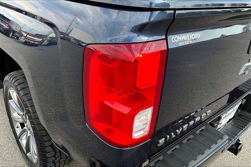 Used 2018 Chevrolet Silverado 1500 LTZ Z71 w/ Centennial Edition image 26