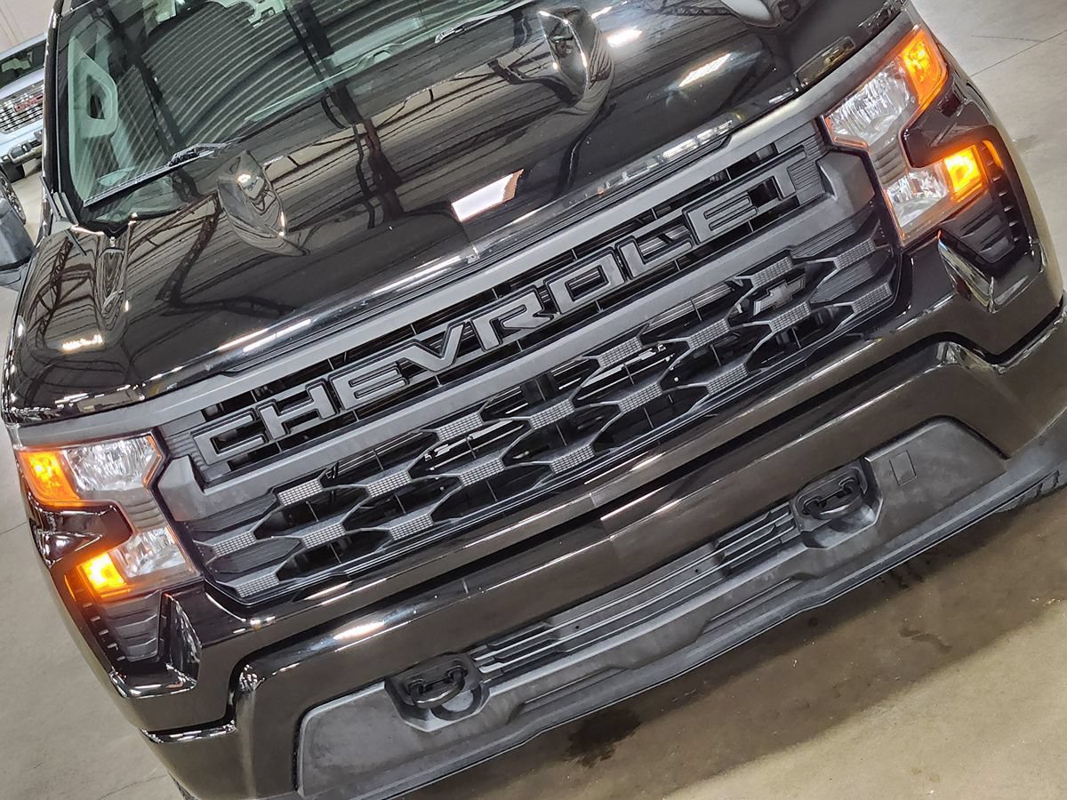 Used 2023 Chevrolet Silverado 1500 Custom AWD/4WD image 19