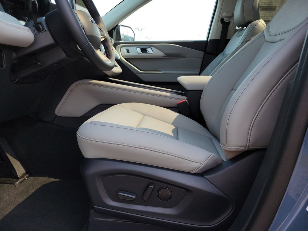 New 2026 Ford Explorer Active w/ Active Comfort Package AWD/4WD image 19