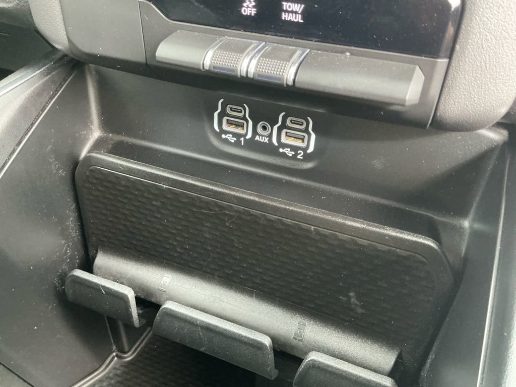 Used 2024 RAM 1500 Laramie image 16