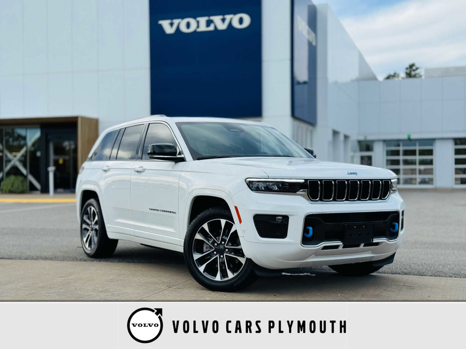 Used 2023 Jeep Grand Cherokee Overland w/ Luxury Tech Group IV