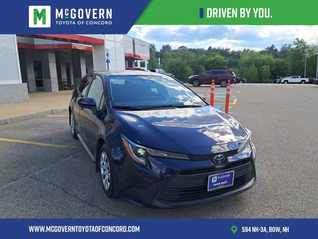 Used 2023 Toyota Corolla LE w/ Carpet Mat Package (TMS) FWD image 8