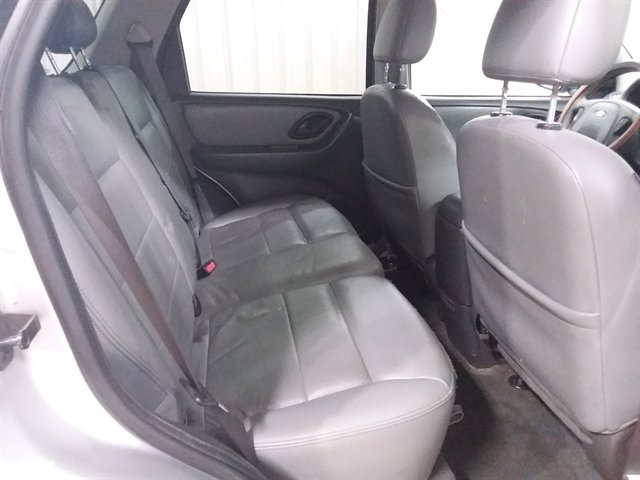 Used 2006 Ford Escape XLT image 15