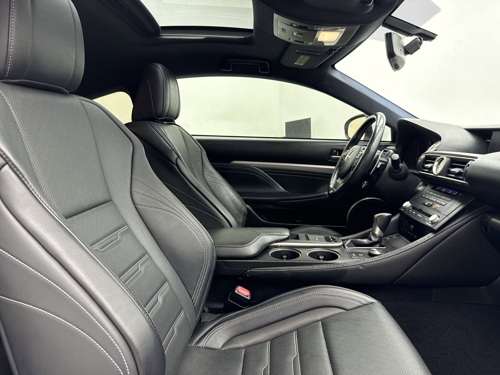 Used 2015 Lexus RC 350 w/ F Sport w/Summer Tires image 33