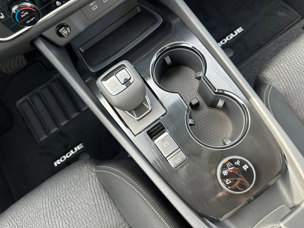 New 2026 Nissan Rogue SV image 25