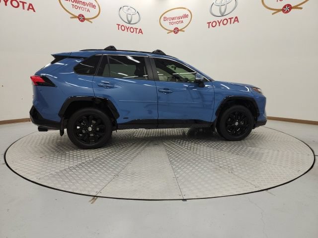 Certified 2025 Toyota RAV4 SE AWD/4WD image 3