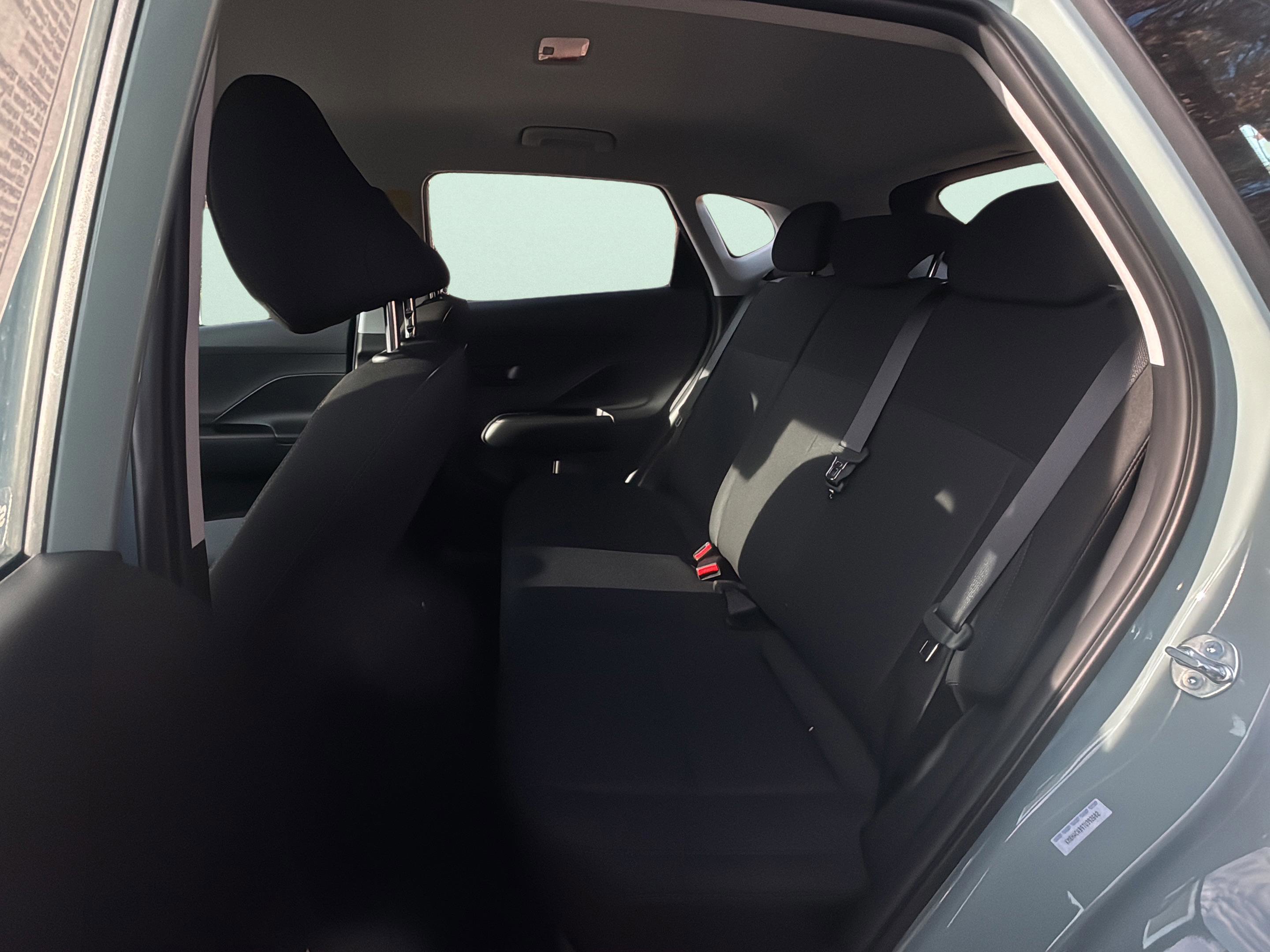 New 2026 Hyundai Kona SE image 19