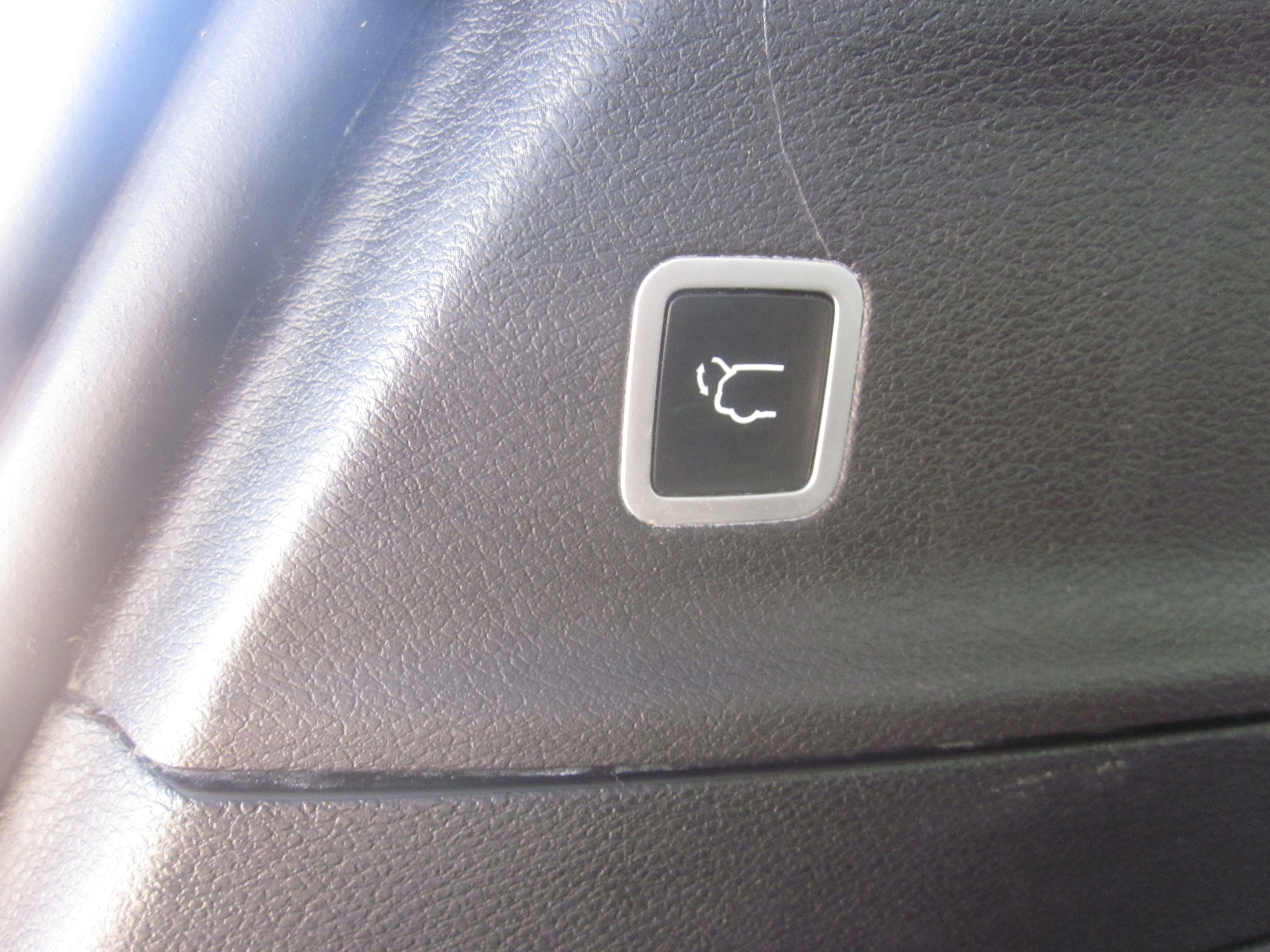 Used 2018 Chrysler Pacifica Limited image 10