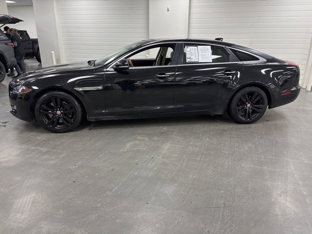 Used 2016 Jaguar XJ L Portfolio image 4