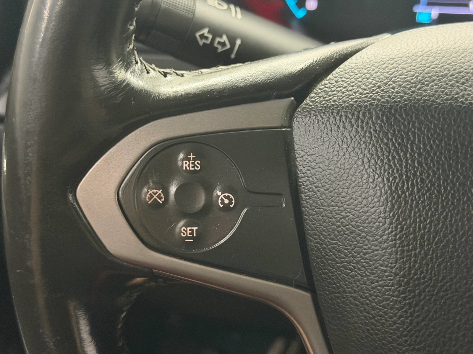 Used 2017 Chevrolet Colorado Z71 AWD/4WD image 26