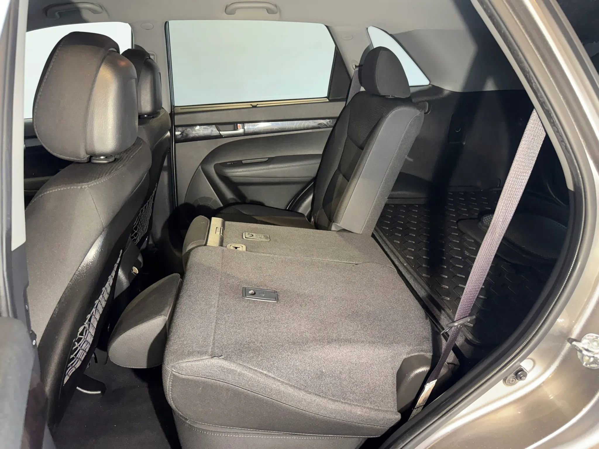 Used 2014 Kia Sorento LX image 26