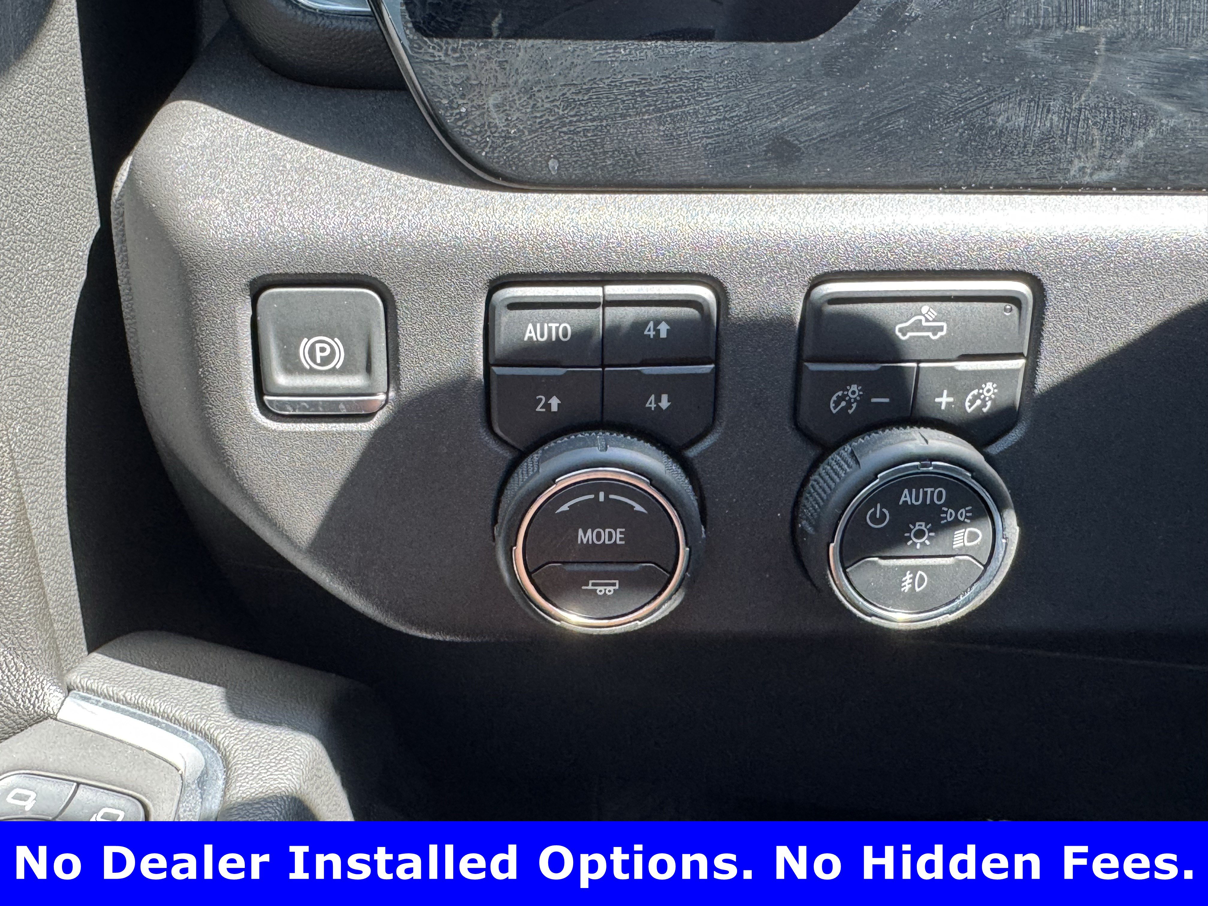 Used 2025 Chevrolet Silverado 1500 LT Trail Boss w/ Convenience Package II AWD/4WD image 21