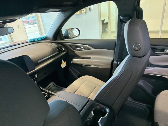New 2026 Chevrolet Traverse LT image 21