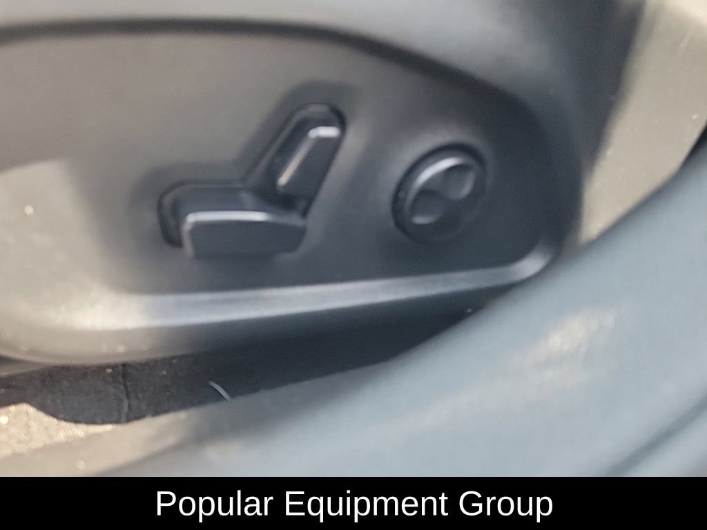 Used 2019 Jeep Compass Latitude w/ Popular Equipment Group AWD/4WD image 16