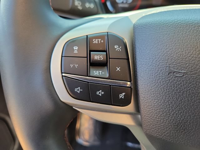 Used 2026 Ford Explorer Active w/ Active Comfort Package RWD image 5