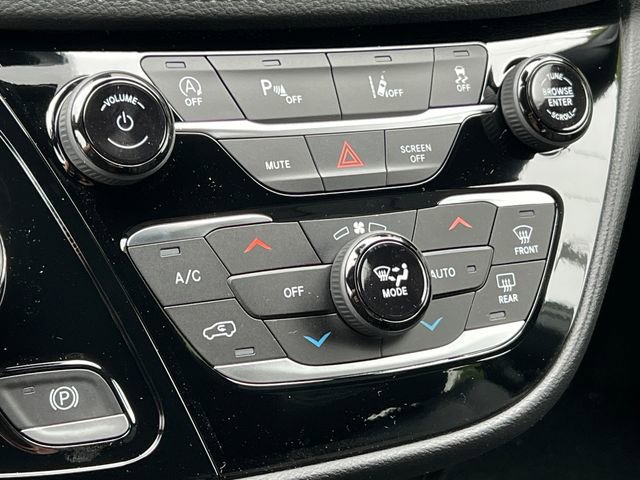 New 2027 Chrysler Pacifica Select AWD/4WD image 23