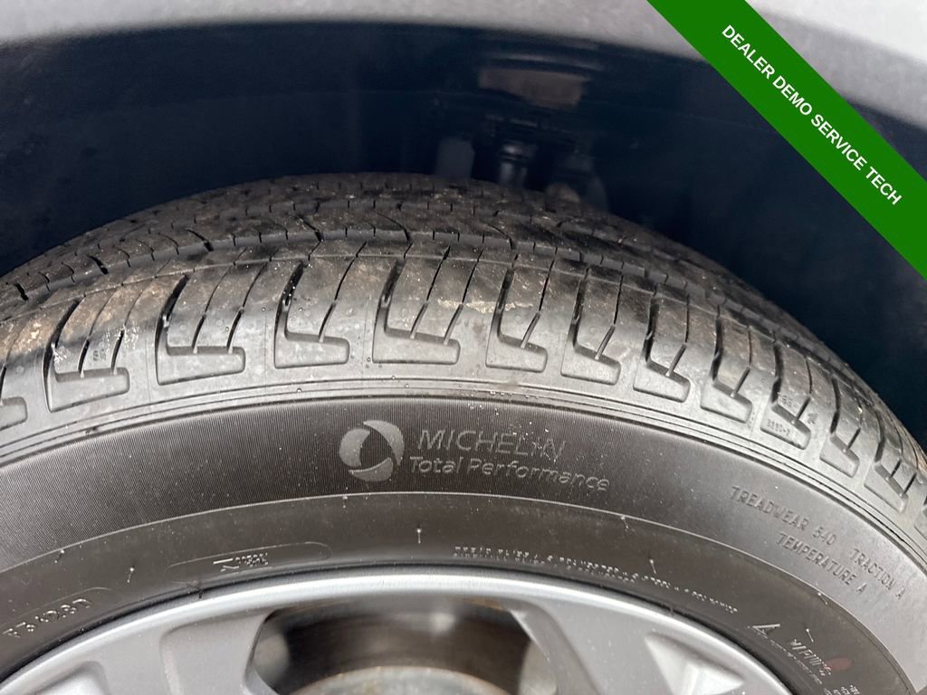 Used 2025 Ford Escape ST-Line Elite image 18