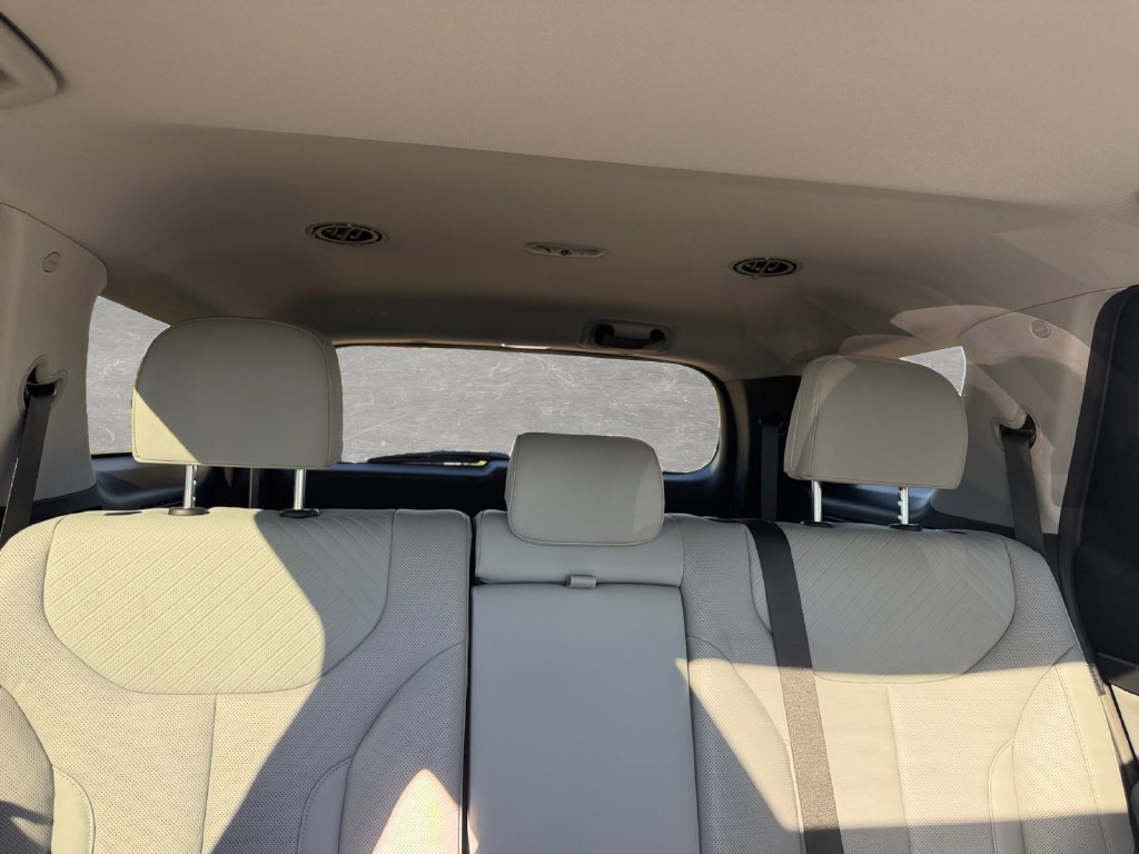 Used 2023 Hyundai Palisade SEL AWD/4WD image 14