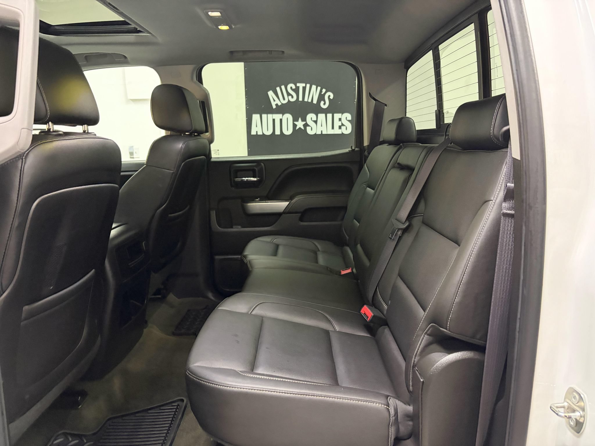 Used 2015 Chevrolet Silverado 1500 LTZ Z71 w/ LTZ Plus Package AWD/4WD image 20