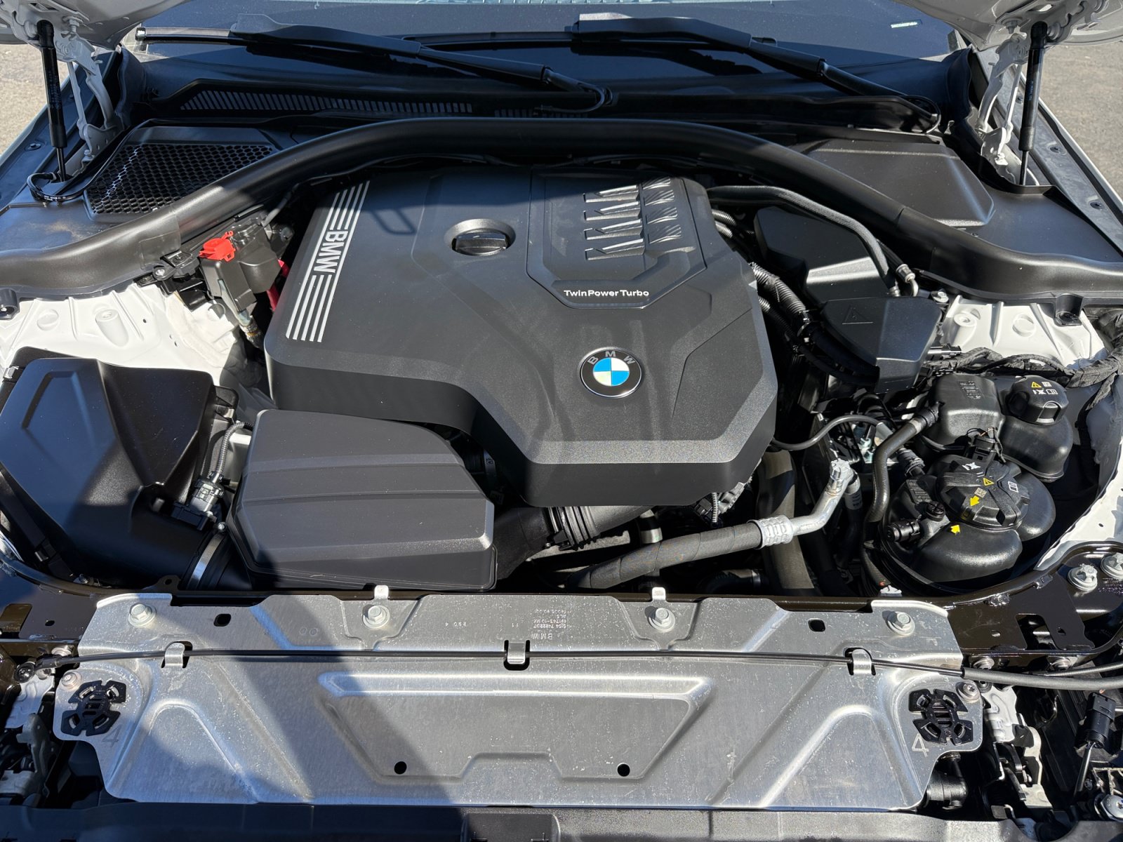 Used 2025 BMW 230i Coupe w/ Convenience Package RWD image 20