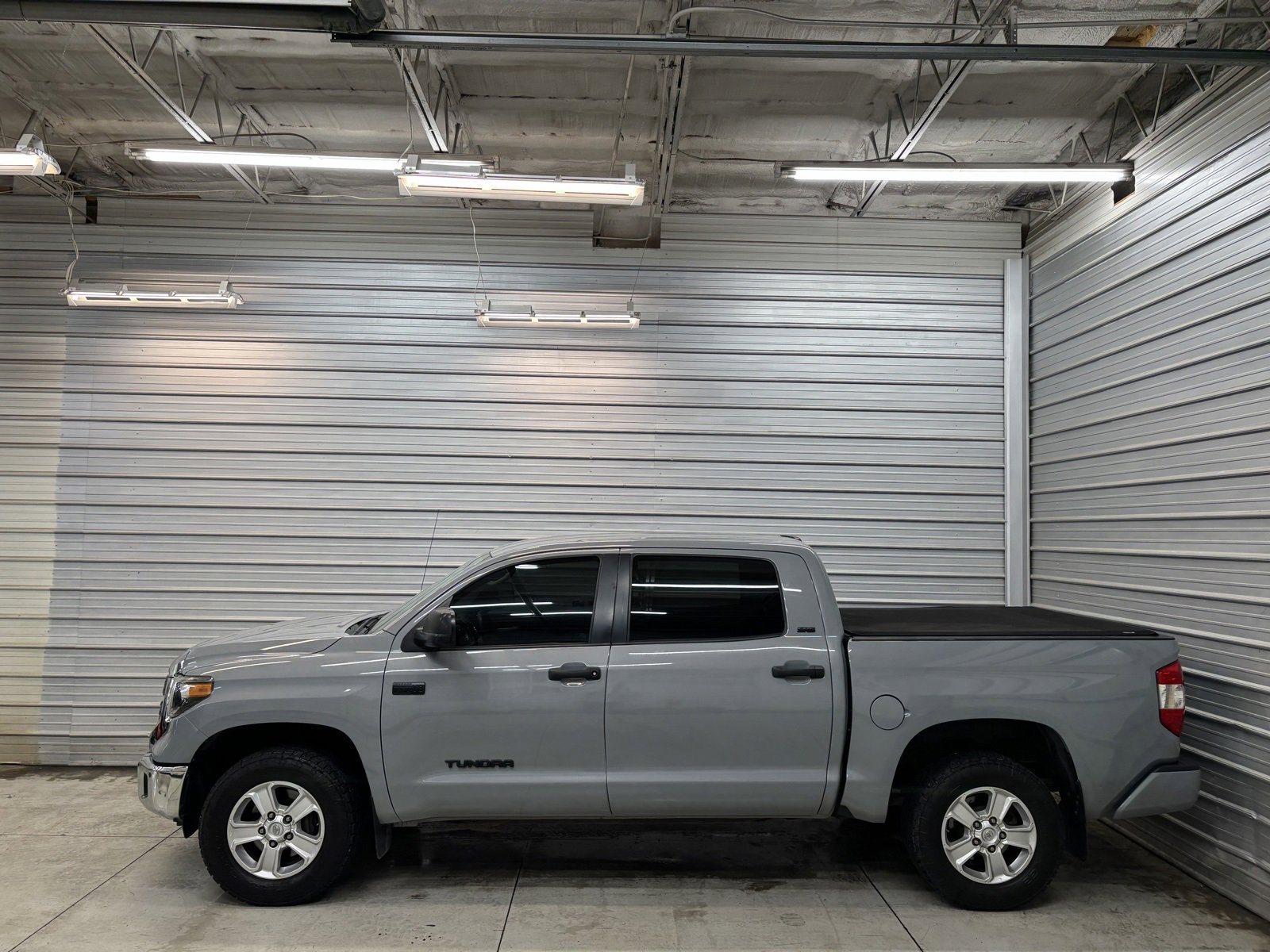 Used 2019 Toyota Tundra SR5 image 8