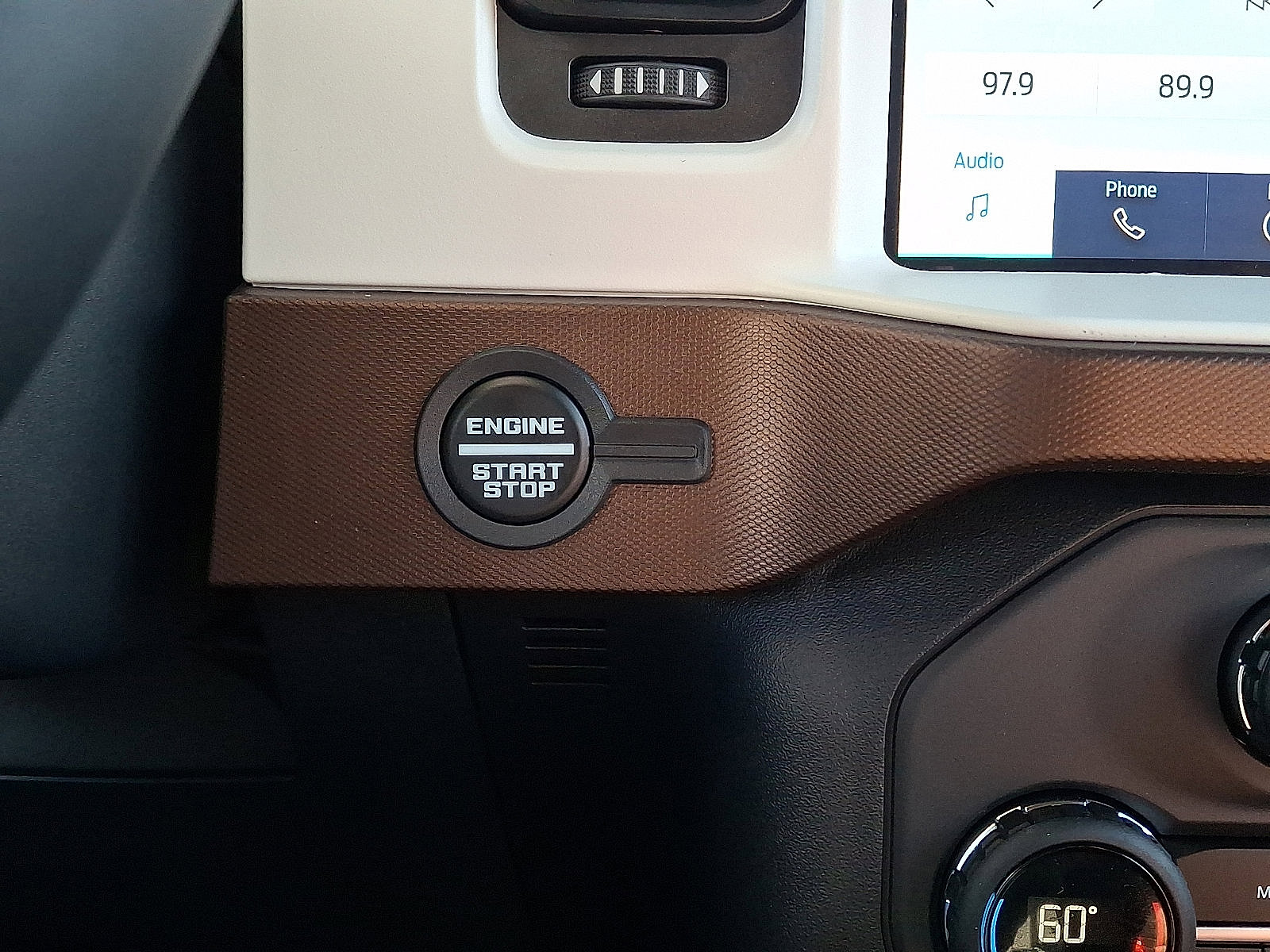 Used 2024 Ford Bronco Heritage Edition AWD/4WD image 22