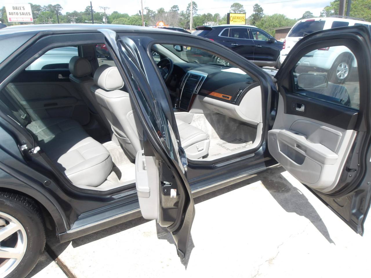 Used 2009 Cadillac STS w/ Wood Trim Package RWD image 6