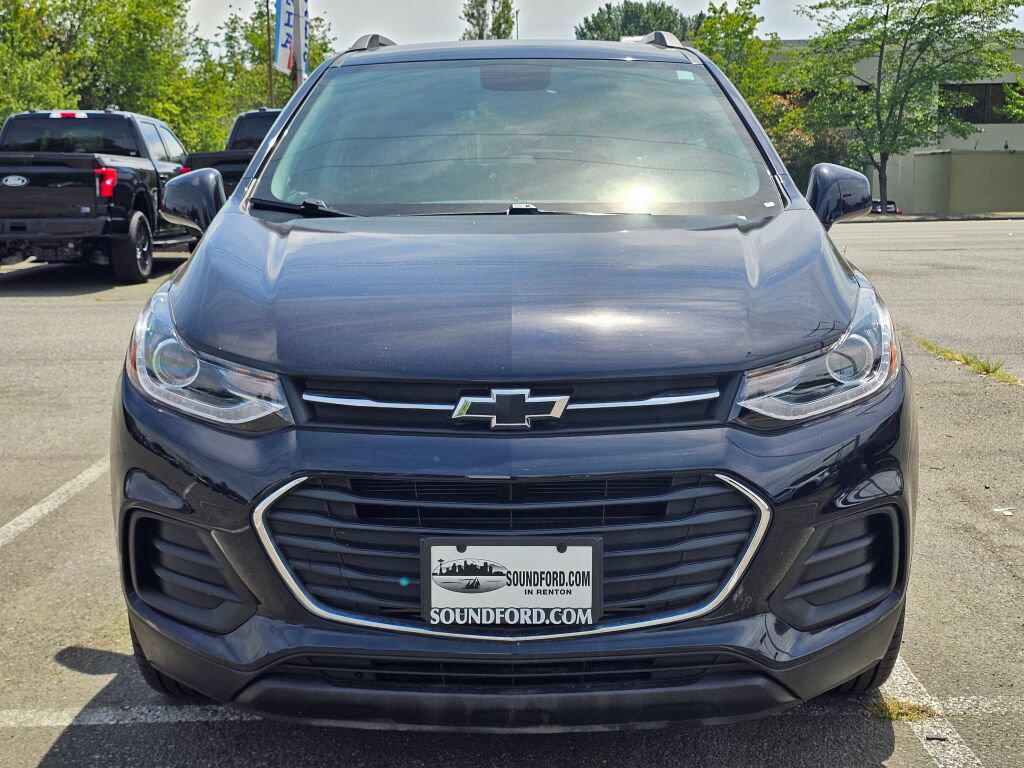 Used 2021 Chevrolet Trax LT w/ Premium Seat Package AWD/4WD image 9