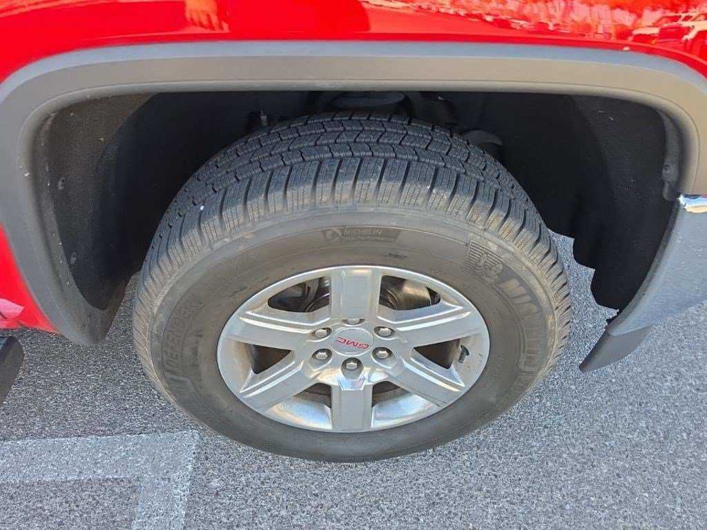 Certified 2017 GMC Sierra 1500 SLT w/ Suspension Package, Off-Road AWD/4WD image 17